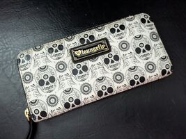 Loungefly Noir Blanc Sucre Crâne Fermeture Éclair Portefeuille 8 x 4 Inches - $31.17