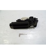 Mercedes R171 SLK280 lock, trunk handle release w/key 2037500693 - $1,110.38 MXN