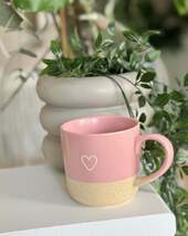 Pink Stoneware Mug with Outline Heart - $370.00 MXN