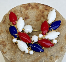 Vintage Patriotic Red White Blue Milk Glass ? Juliana Swag Estate Brooch Pin - £43.24 GBP