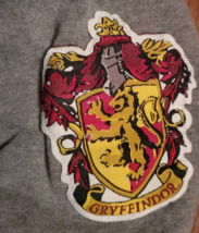 Harry Potter Gryffindor Gray Pullover W Small Universal Studios Sleeve Patch - £15.89 GBP