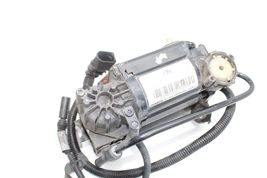 04-10 AUDI A8 L QUATTRO AIR SUSPENSION COMPRESSOR PUMP Q6878 image 6