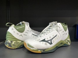 Mizuno Wave Momentum MID Men Volleyball Shoes Badminton [US:7.5/255] V1GA191725 - $110.61