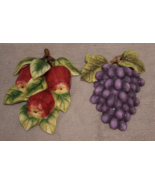 Home Interiors Ceramic Fruit Wall Sconce Decor Apples Grapes 3D Set of 2 - $16.78