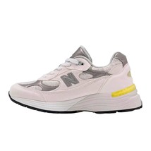 Authenticity Guarantee

New Balance women&#39;s 992 shoe in White/Cyclone - size 9 - £90.11 GBP