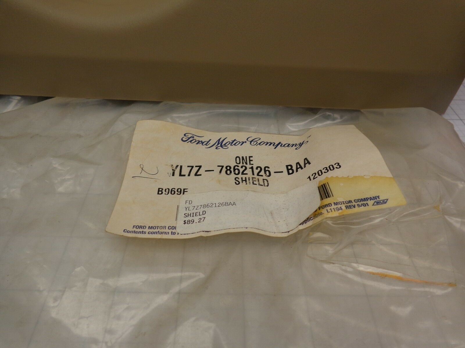 FORD OEM NOS YL7Z-7862126-BAA Right Front Seat Side Trim Bezel Cover Shi... - $63.84