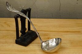 Antique 1899 Wm A Rogers A1 Arundel Pattern Oyster Ladle Silverplate Fla... - $24.74