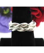 Vintage TWISTED RING Metal Band Braided Rope Style Silvertone Twist Size 7 - $26.88 CAD