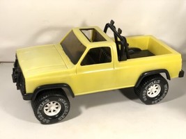 Vintage Gay Toys Yellow Plastic Off-Road Jeep Wrangler Toy Pickup Truck ... - £98.91 GBP