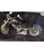 Nice Motorcycle Model – FABULOUS DETAIL – FRONT WHEEL TURNS – METAL CONT... - $162.98 CAD
