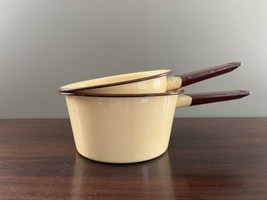 Vintage Enamelware Sauce Pans Pots Set of 2 Tan w/ Brown Handles - £13.74 GBP