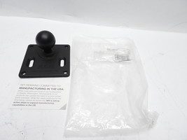 RAM Mount 75mm X 75mm VESA 3.625&quot; Plate with 1.5&quot; Rubber Ball - RAM-2461U - £17.53 GBP