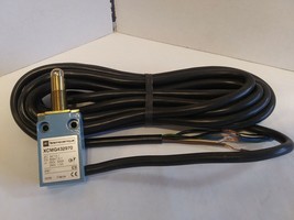 Telemecanique XCM G432970 Limit Switch - $93.30