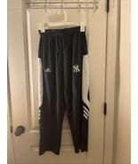 New York Yankees Youth Boys Activewear Track Pants Lightweight Baseball ... - $55.12 CAD