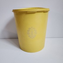 Vintage Tupperware Yellow Servalier Canister W/Lid, Tight Seal 805-6 806-2 - £5.34 GBP