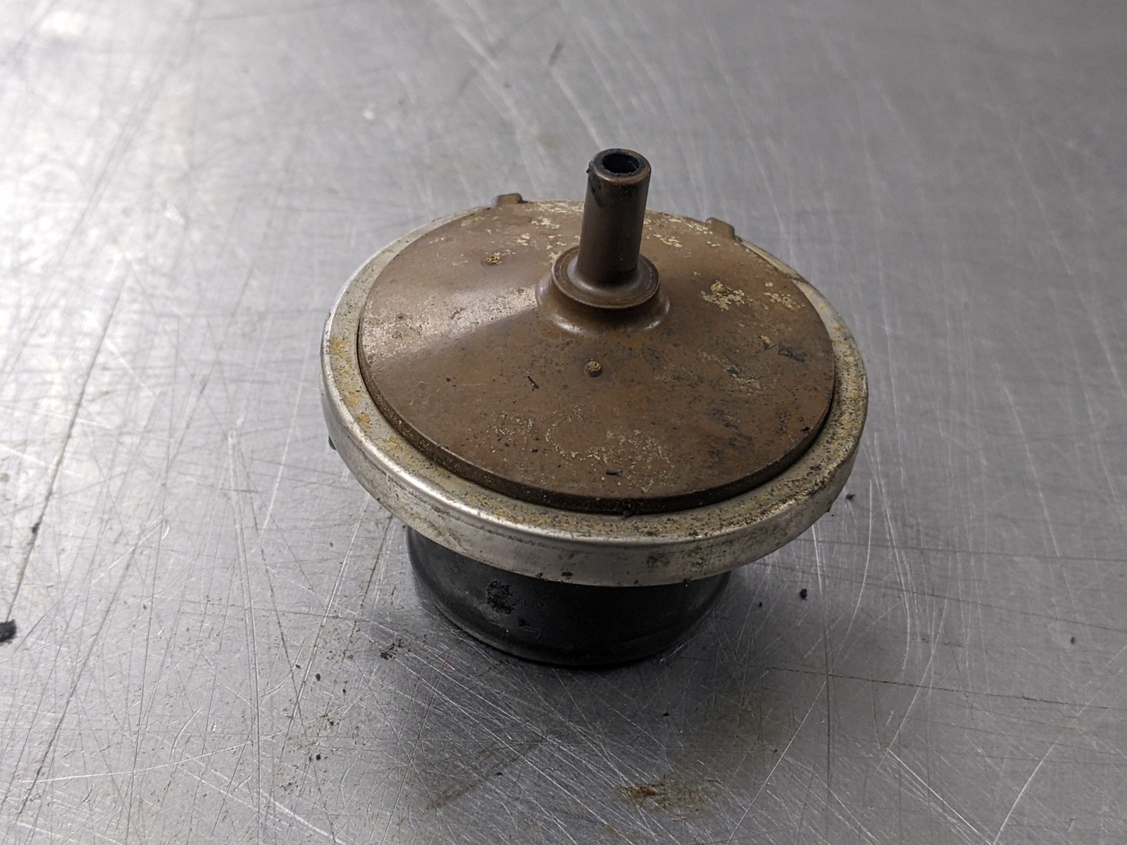 EGR Vacuum Modulator For 97-01 Toyota Camry  2.2 2587074090 FWD - $19.75