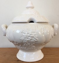 Vintage Victorian Style Floral White Ceramic Soup Tureen Casserole Dish ... - £95.53 GBP