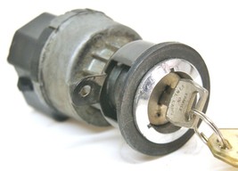 1978-1979 Ford Ignition Switch w/ Bezel &amp; Key 9-Blade All Makes/Models OEM 8226 - £78.09 GBP