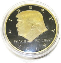 2019 Donald Trump Proof Coin Liberty Black Background - £15.81 GBP