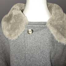 Vintage Pendleton Pure Virgin Wool Mens Coat Size 44 faux fur collar  image 2