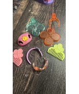 littlest pet shop accessories lot Sunglasses Combs Hat Blythe Stand - $410.29 MXN