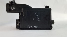 Driver Left Air Cleaner Filter Box 4.6L OEM 07 08 09 11 12 13 14 15 16 1... - $258.16 MXN