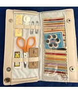 Vintage Hong Kong Sewing Kit Complete w Thread Scissors Buttons Vinyl Case - $149.46 MXN