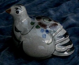 Nice Vintage Ceramic Primitive Bird Figurine, VERY GOOD COND - $14.84