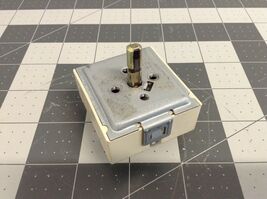 GE Range Stove Surface Element Switch WB24T10058 WB24T10031 191D2990P001 - $9.89