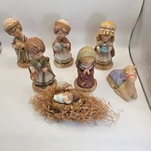 Enesco 1980 Little Bible Friends Nativity 6 Pc Set + Avon Camel Figurine - €34,43 EUR