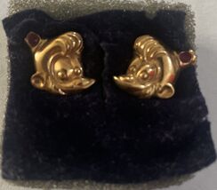 Vintage 1993 Avon Kids Disney's Aladdin Abu Pierced Earrings Goldtone - $7.99