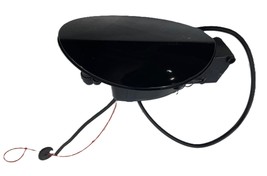 2014 Maserati Quattroporte S Fuel Door Lid W/ Housing Release &amp; Vent Hos... - $118.75