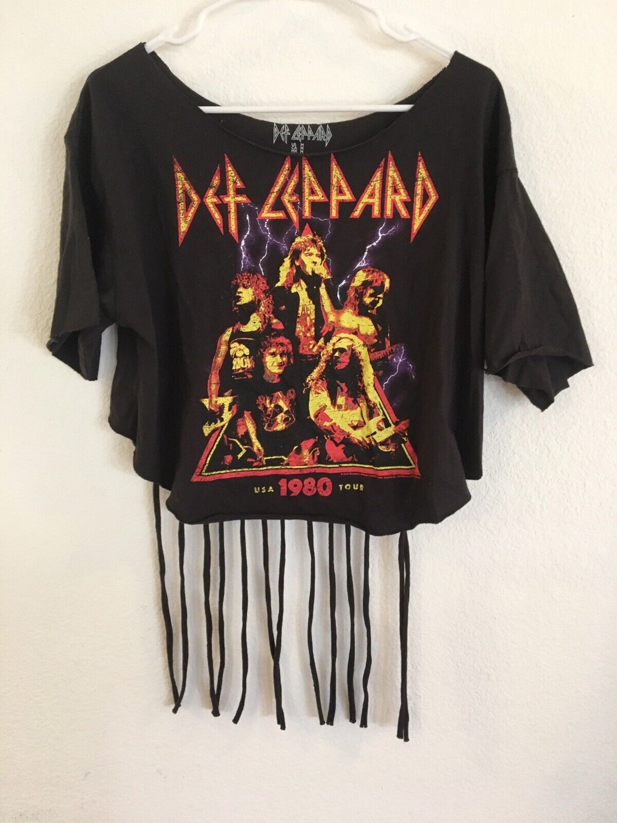 Primary image for Def Leppard 1980 Tour date Rock Bludgeon Front & Back Size M Remake 2016 fringe