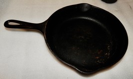 Vintage Cast Iron 2 Spout Wagner Ware Sidney Frying Pan 9”x 2” Deep Skil... - $39.99