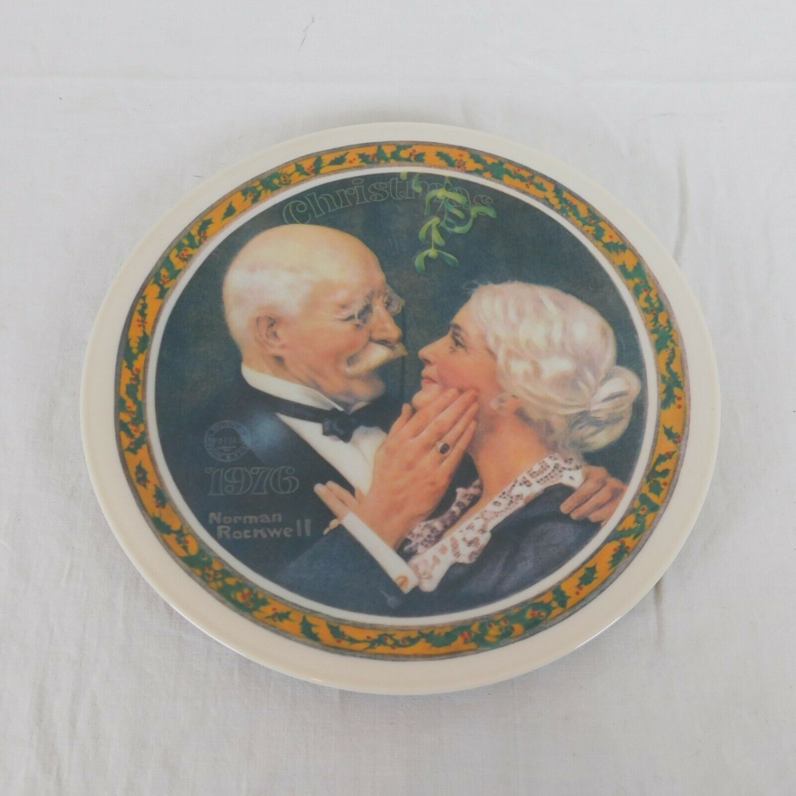 Norman Rockwell Collector Plate Knowles “Golden Christmas" 1976 Limited Edition - £7.76 GBP