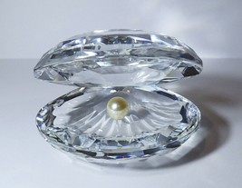 Exquisite Swarovski Austrian Crystal Clam Oyster Shell Pearl 2 1/2&quot; Figurine - £55.49 GBP