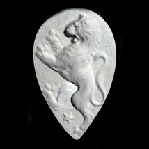 Rampant Lion Scottish English Coat of Arms Shield sculpture plaque white... - £15.56 GBP