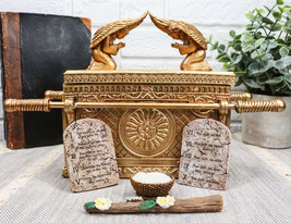 Golden Judaic Ark Of Covenant Model With Contents Decorative Box Sculpture - $994.67 MXN