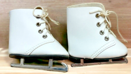 Vintage Ice Skates for 18&quot; Play Doll 3 x 3 In White Fits 18&quot; American Girl Dolls - £5.50 GBP