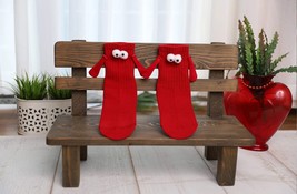 Red Magnetic Socks Holding Hands 3D Cartoon Eyes Couple Gift 1 Pair - £10.91 GBP