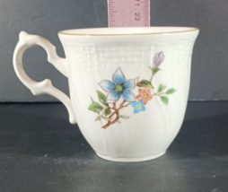 Mikasa Renaissance Monique Tea Cup #D4901 (Chip On Bottom) - $4.74