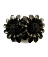  Vintage Black Enamel Metal Daisies Brooch Mourning Flower Pin         - £18.49 GBP