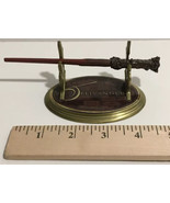 HARRY POTTER Olliwander  WAND IN ORIGINAL BOX -TM &amp; WBEL (s19) - $1,407.68 MXN