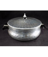 Vintage ATOMIC AGE BAKELITE &amp; HAMMERED ALUMINUM CASSEROLE SERVING DISH 9... - $44.76 CAD