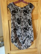 Studio Y Sheer Top Size Medium - $109.93 MXN