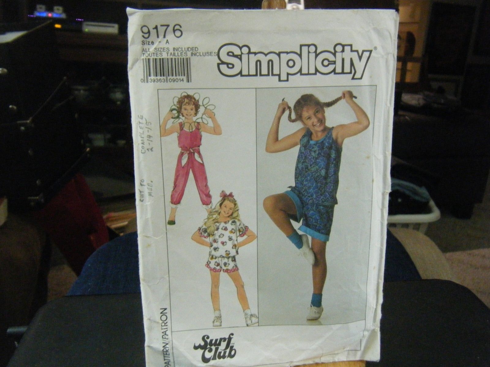 Primary image for Simplicity 9176 Girl's Pants, Shorts, Top, Shirts & Sash Pattern - Size S-M 7-10