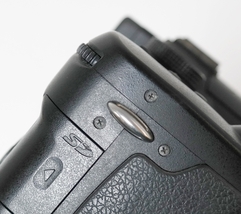 Panasonic LUMIX DMC-FZ30 8MP Digital Camera image 8