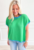 Green Contrast Trim Round Neck Short Sleeve Loose Knit Sweater - $265.87 MXN