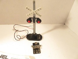 LIONEL TRAINS POST-WAR 154 HIGHWAY FLASHER SIGNAL WORKS GOOD -W/PLATE- E... - $413.93 MXN