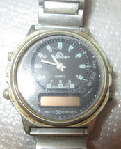 Vintage  JORDACHE #84445 Quartz Water Resist  Stainless Steel Watch AS IS - $53.33 CAD